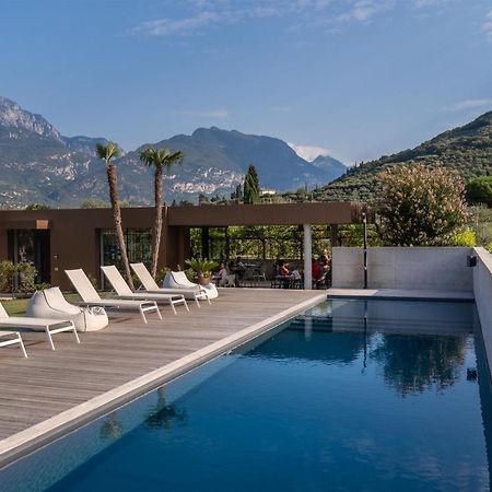 Oleeva Garda Living - Adults Only Bed & Breakfast Riva del Garda Exterior foto