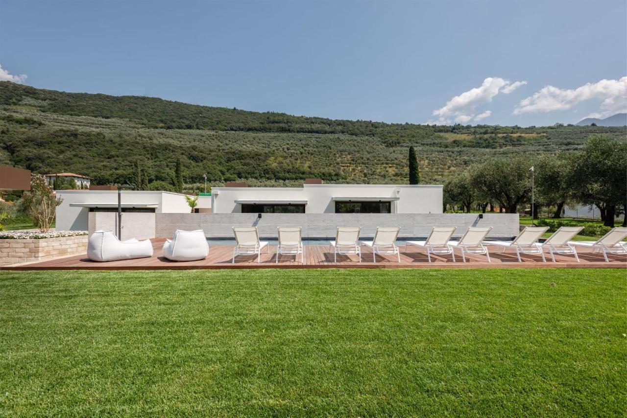 Oleeva Garda Living - Adults Only Bed & Breakfast Riva del Garda Exterior foto