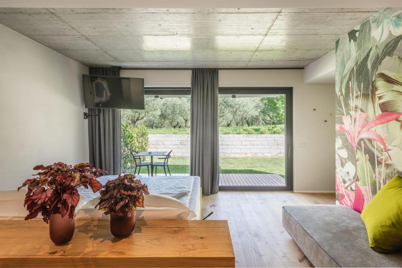 Oleeva Garda Living - Adults Only Bed & Breakfast Riva del Garda Exterior foto